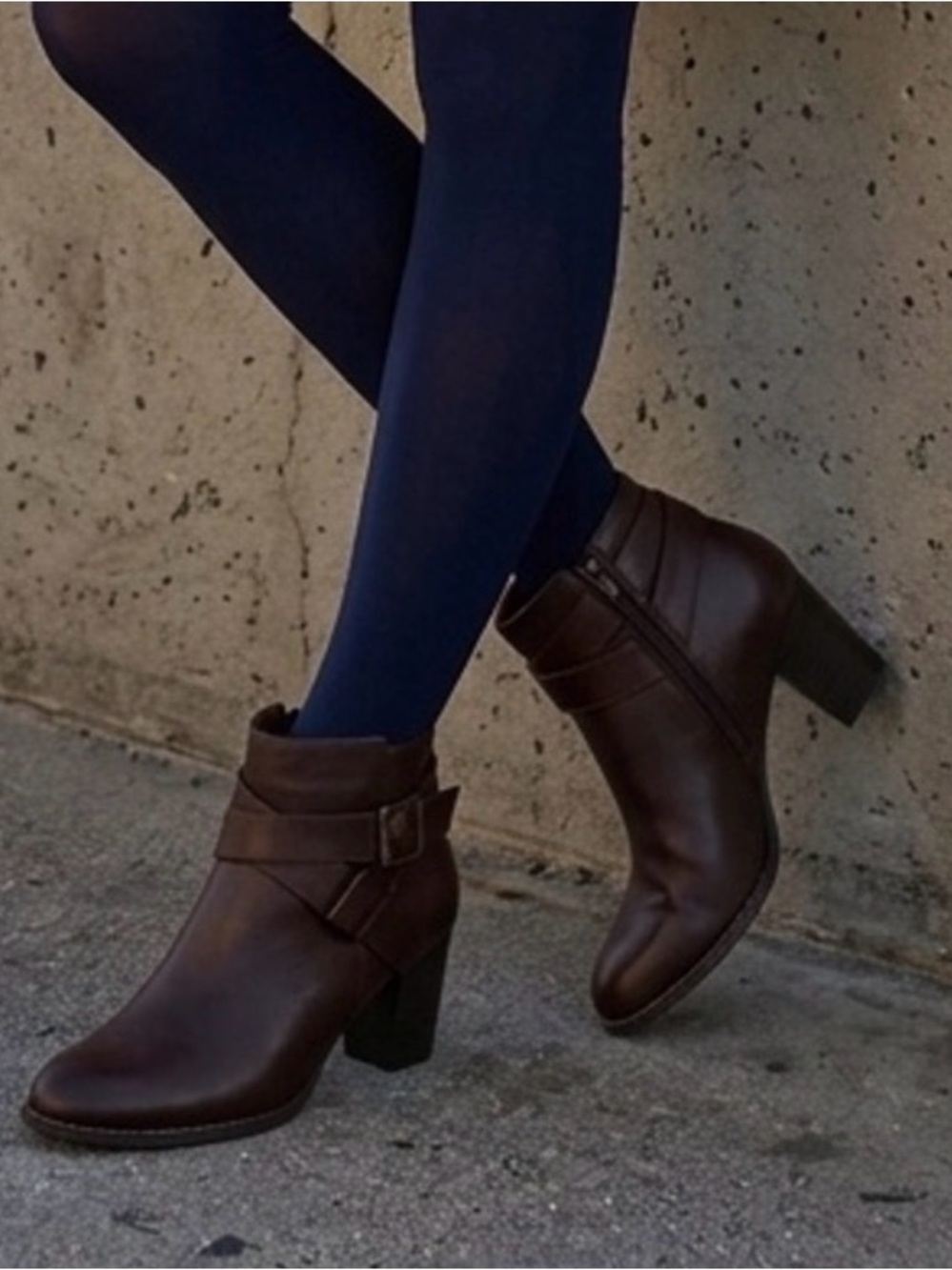 Vionic Trinity Brown Leather Ankle Boots Women’s Size 9 Buckle Block Heel